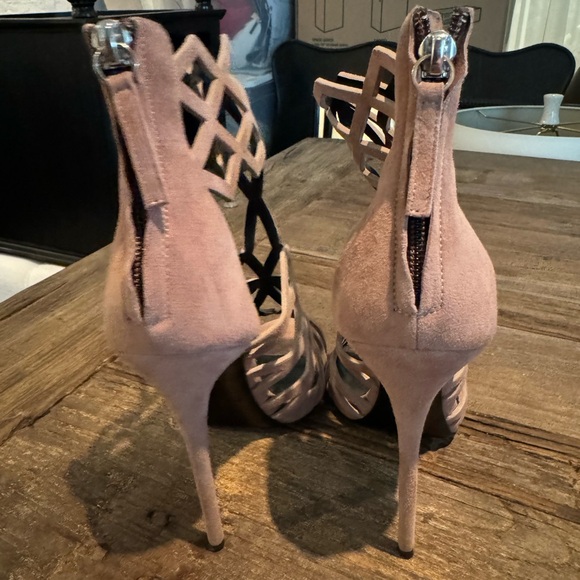 Giuseppe Zanotti Heels - Picture 2 of 4